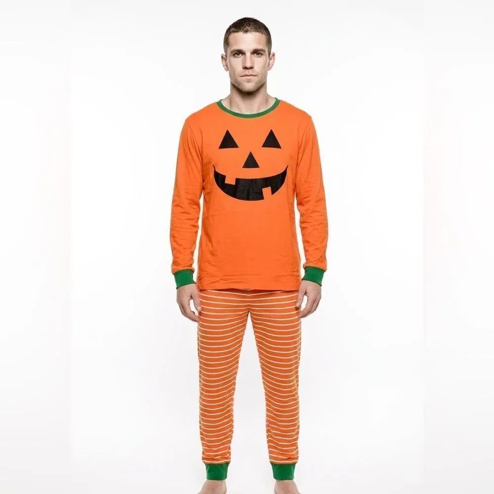Pumpkin Halloween Adult two piece pajama set NWT men’s medium (ladies xl)